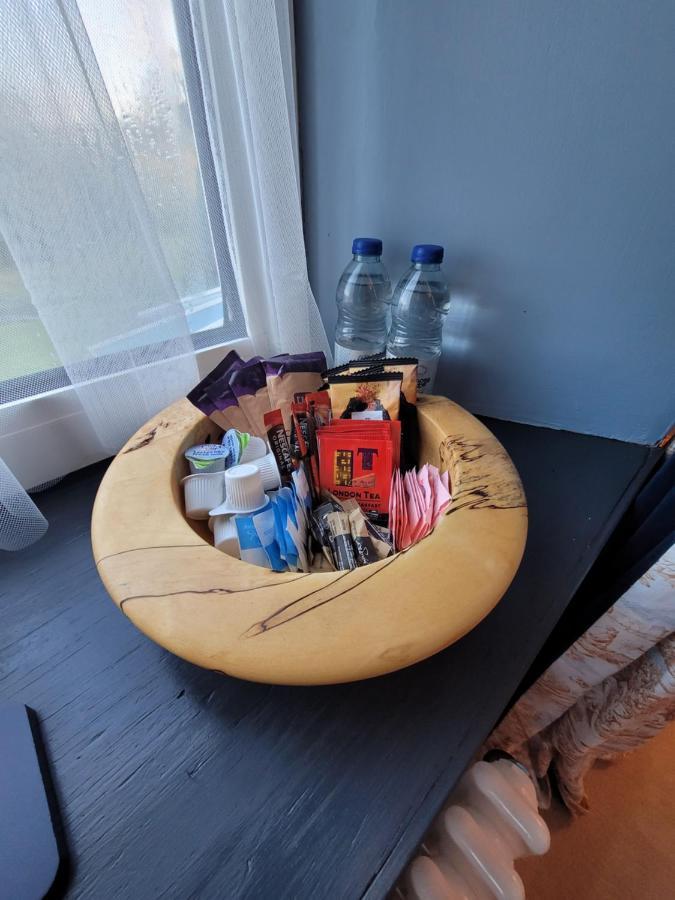 Farmhouse B&B Family Stay Or Romantic Break, On Our Smallholding Close To Narberth Exterior foto