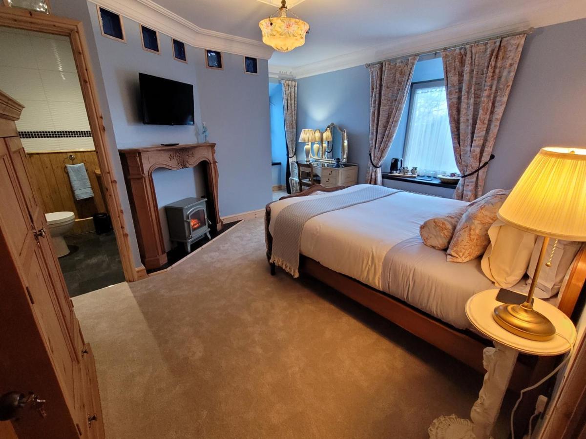 Farmhouse B&B Family Stay Or Romantic Break, On Our Smallholding Close To Narberth Exterior foto