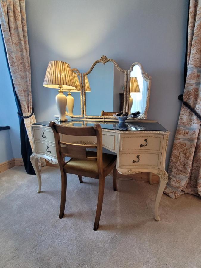 Farmhouse B&B Family Stay Or Romantic Break, On Our Smallholding Close To Narberth Exterior foto