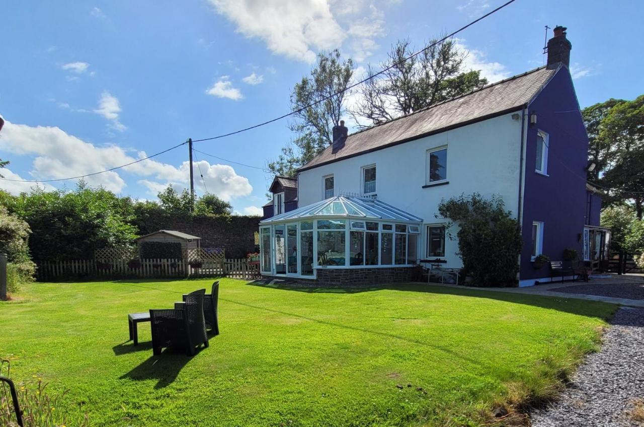 Farmhouse B&B Family Stay Or Romantic Break, On Our Smallholding Close To Narberth Exterior foto