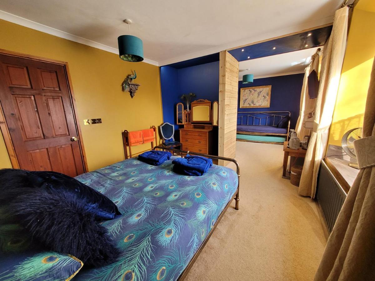 Farmhouse B&B Family Stay Or Romantic Break, On Our Smallholding Close To Narberth Exterior foto
